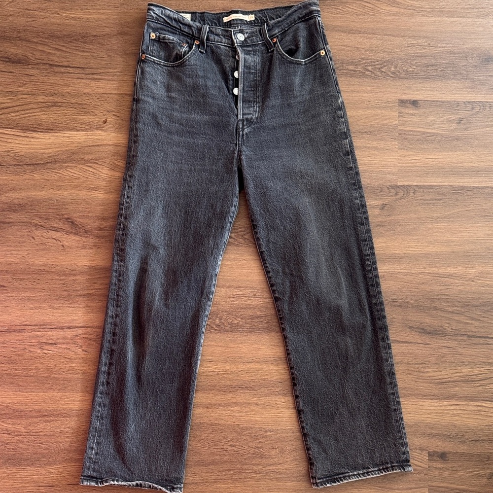 Levi’s Ribcage Straight Ankle jeans 28